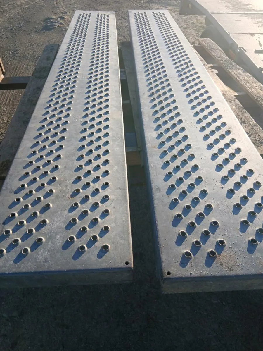 8ft ramps...carry 1500kg each.... - Image 1