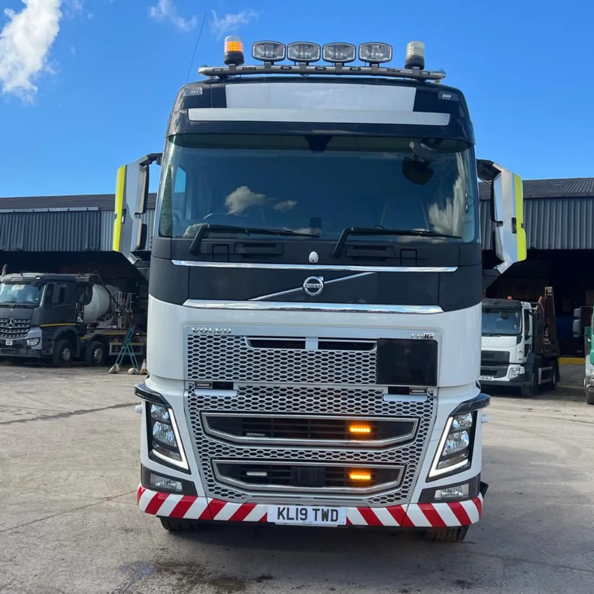 Volvo FH16-650 6x4 - Image 2