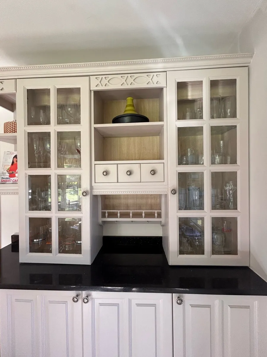 Oak Kitchen dresser with granite worktop - Image 2