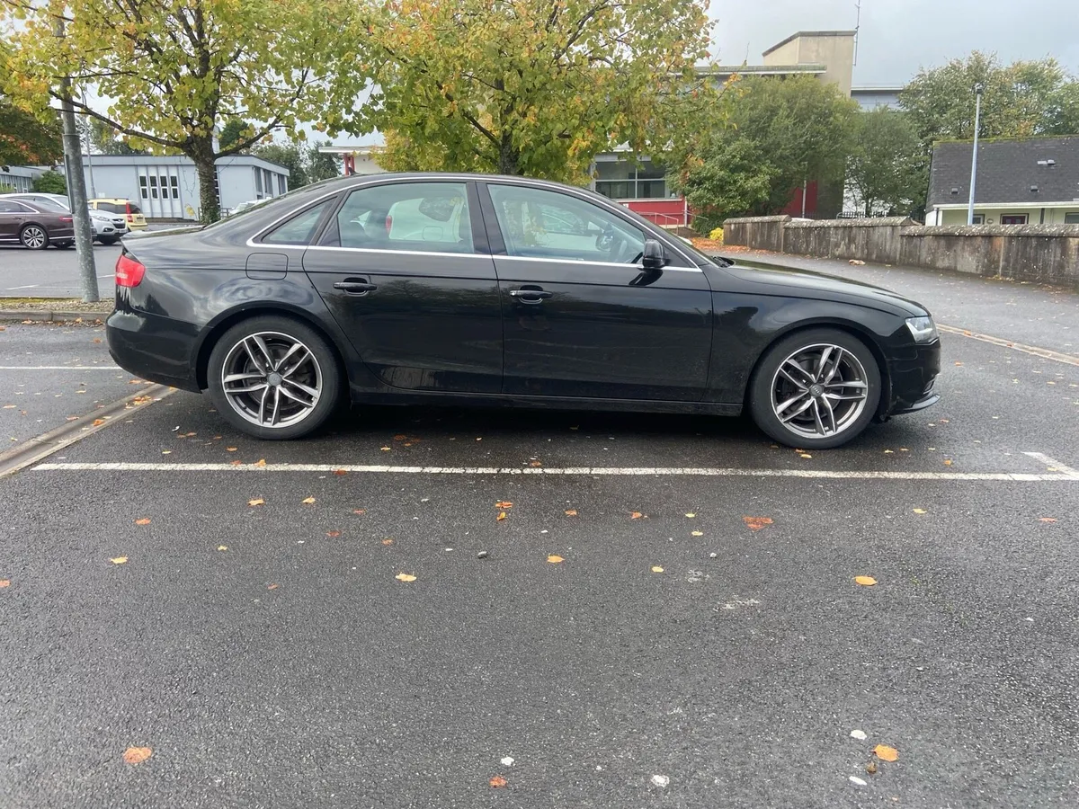 Audi A4 2015 - Image 3