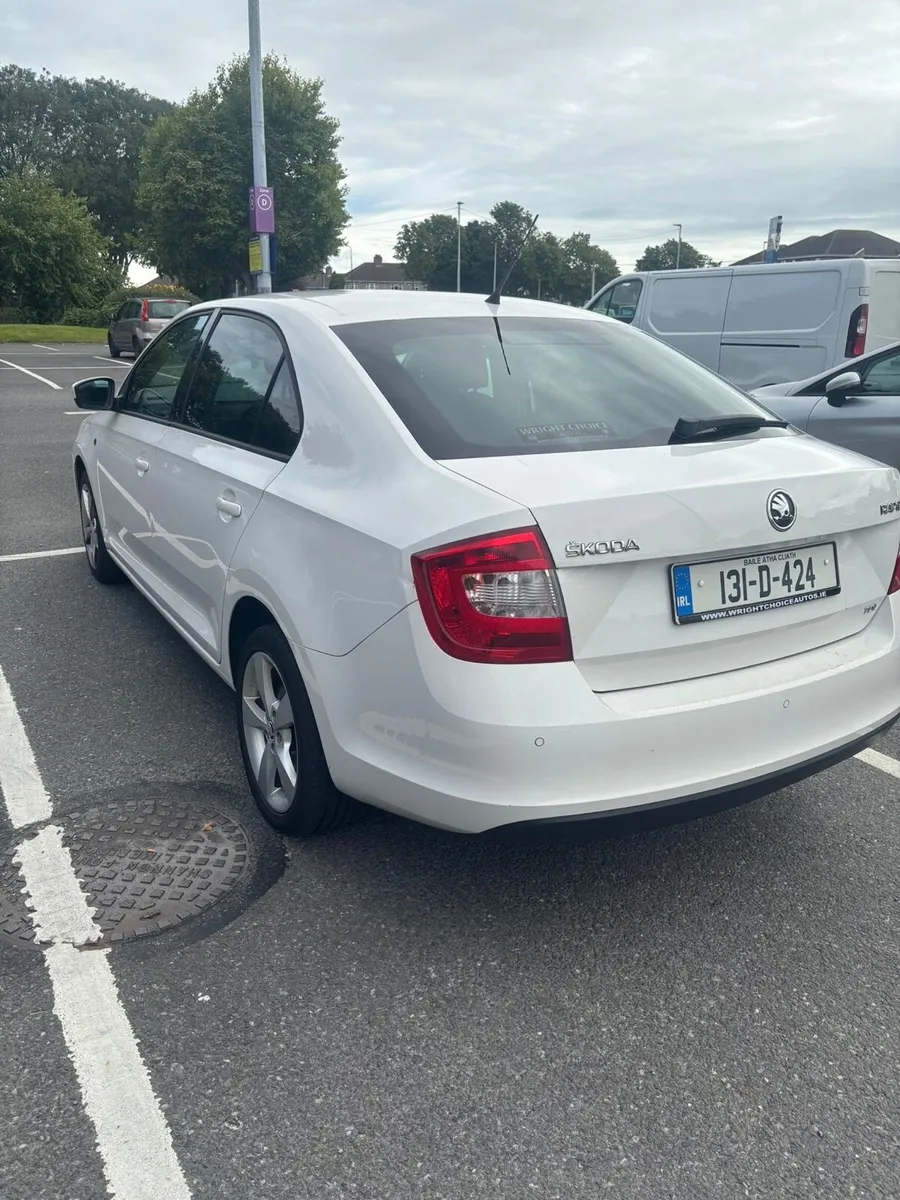 Skoda Rapid - Image 2