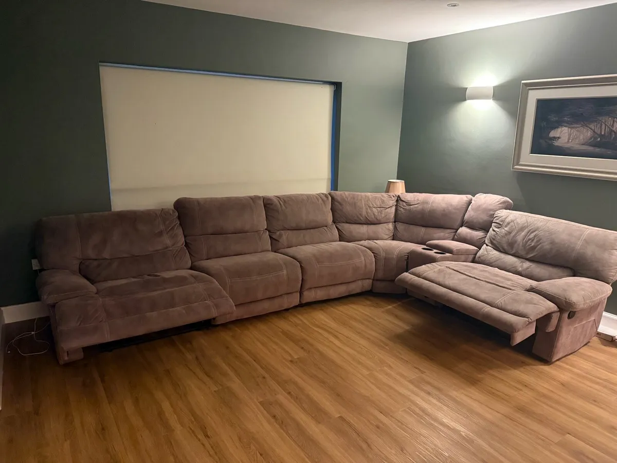 Couch - Image 3