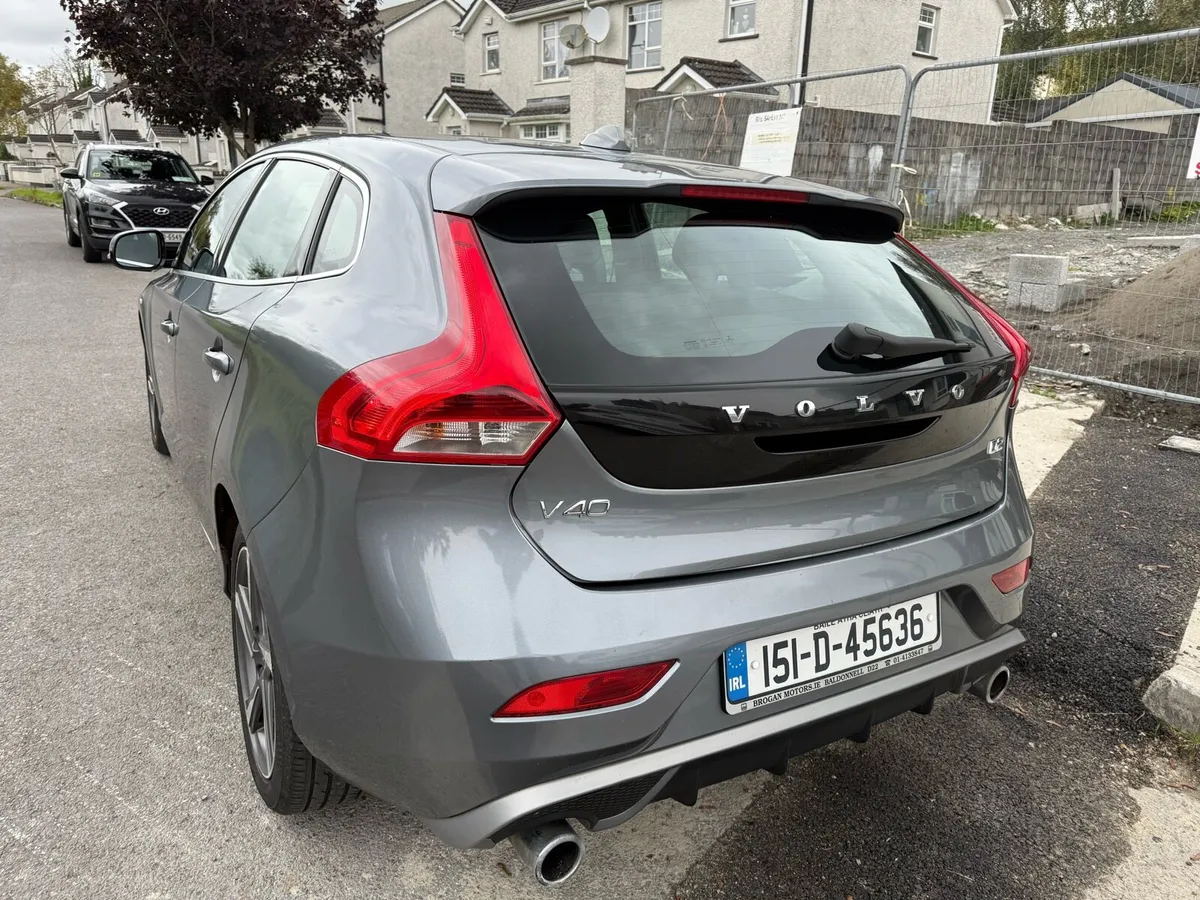 2015 VOLVO V40 R Design New NCT - Image 3