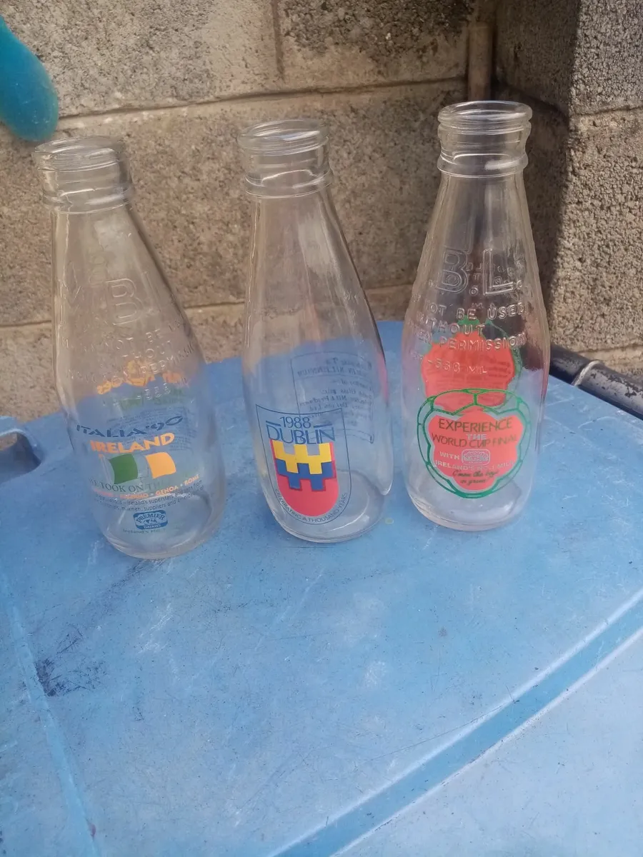 3 Collectable milk Bottles - Image 4