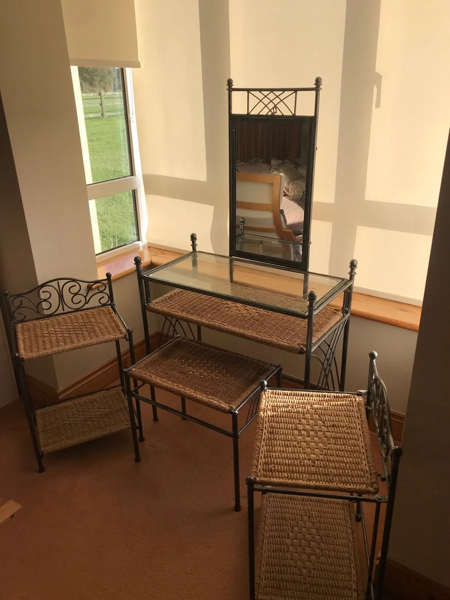 Dressing Table Set - Image 1