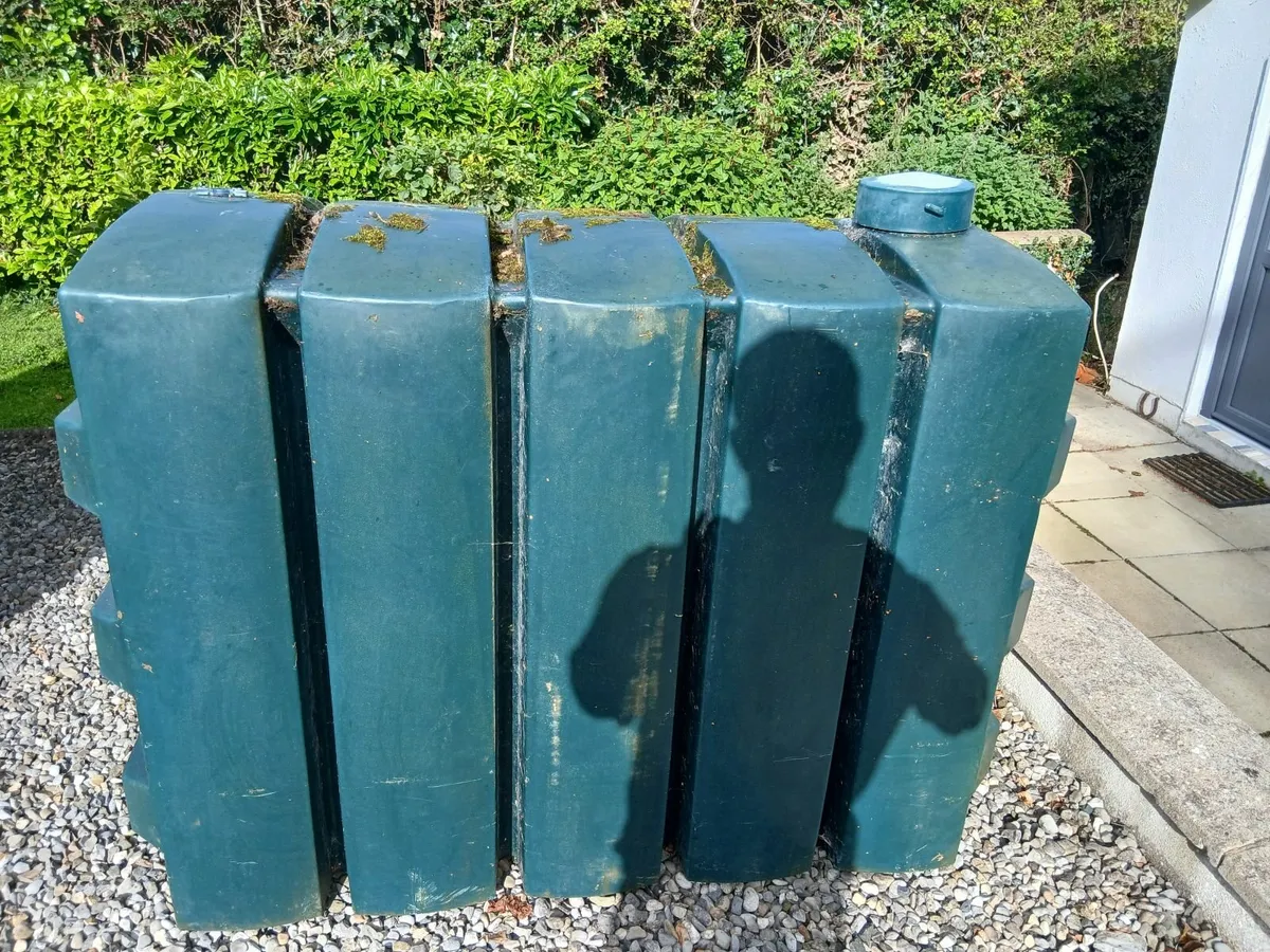 Used oil tank 909 litre - Image 3