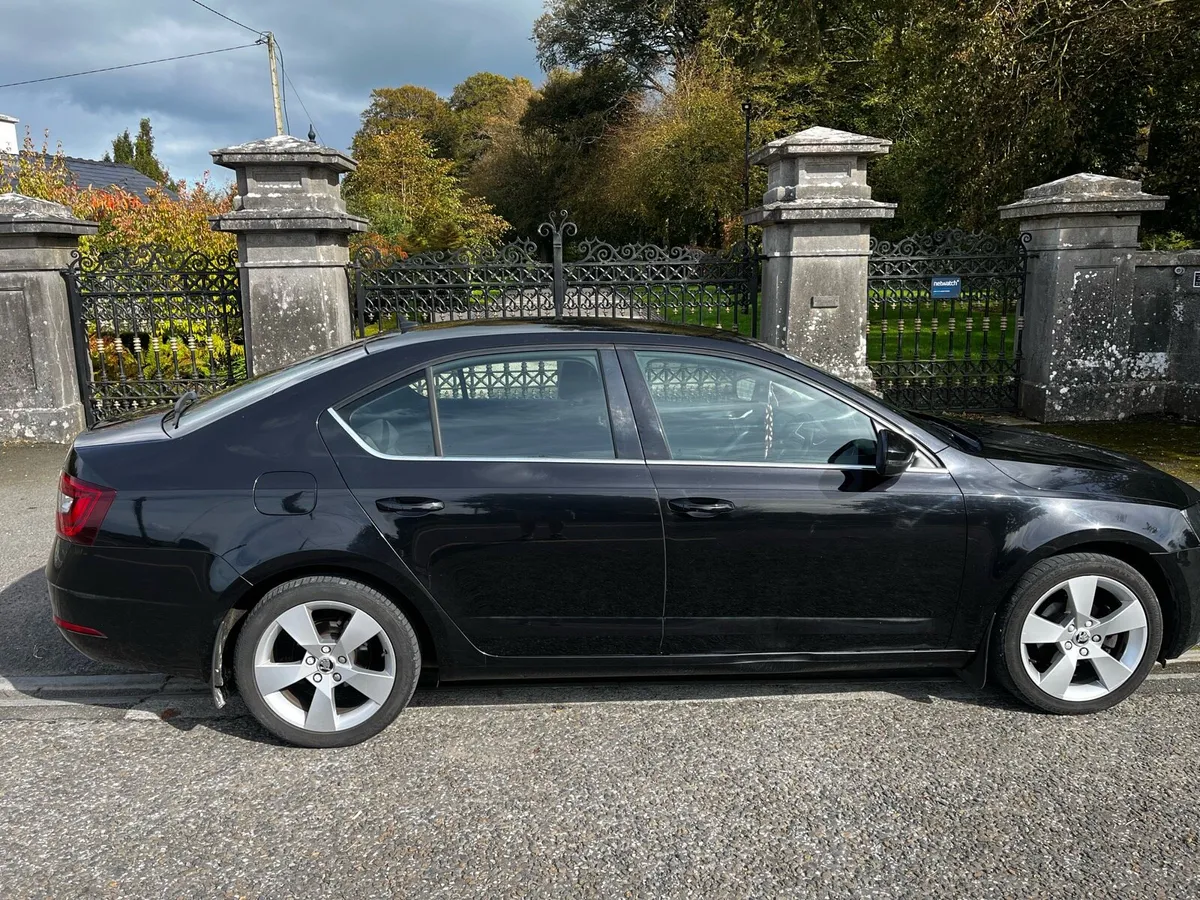 Skoda Octavia 1.6tdi Style - Image 4