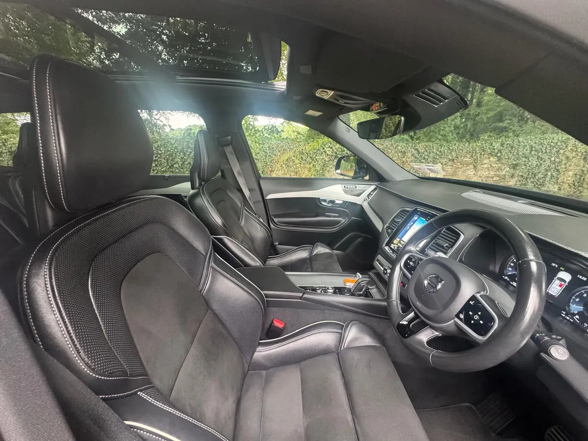 2021 VOLVO XC90 DARK PACK T8 RECHARGE 7 SEATER - Image 4