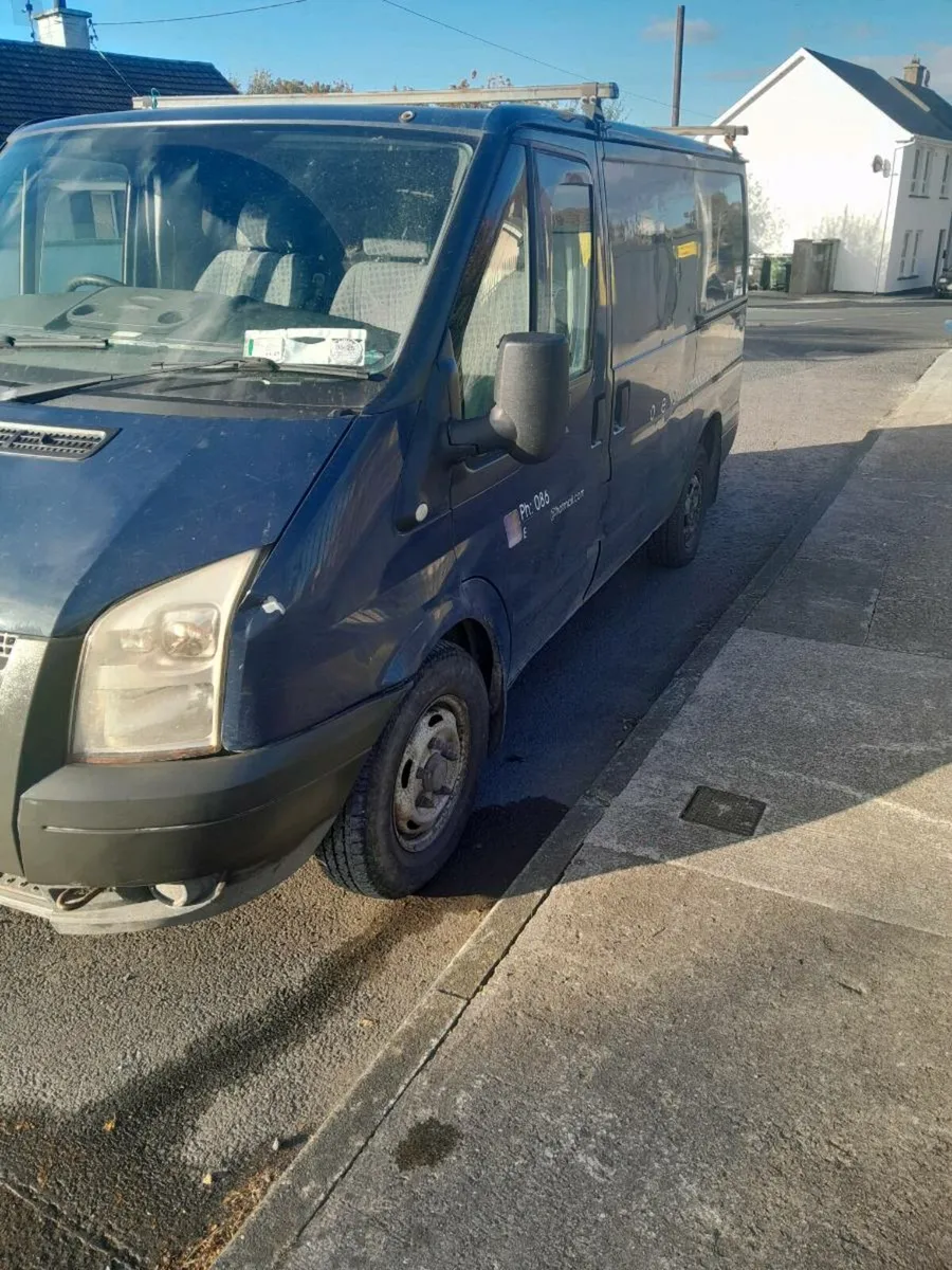 Van - Image 2