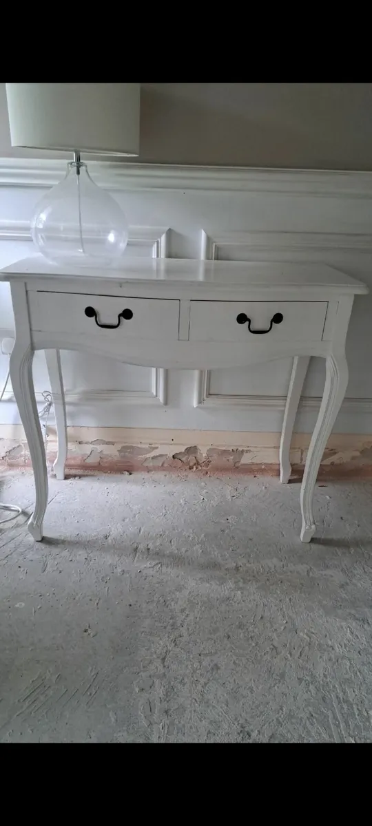 Hall table