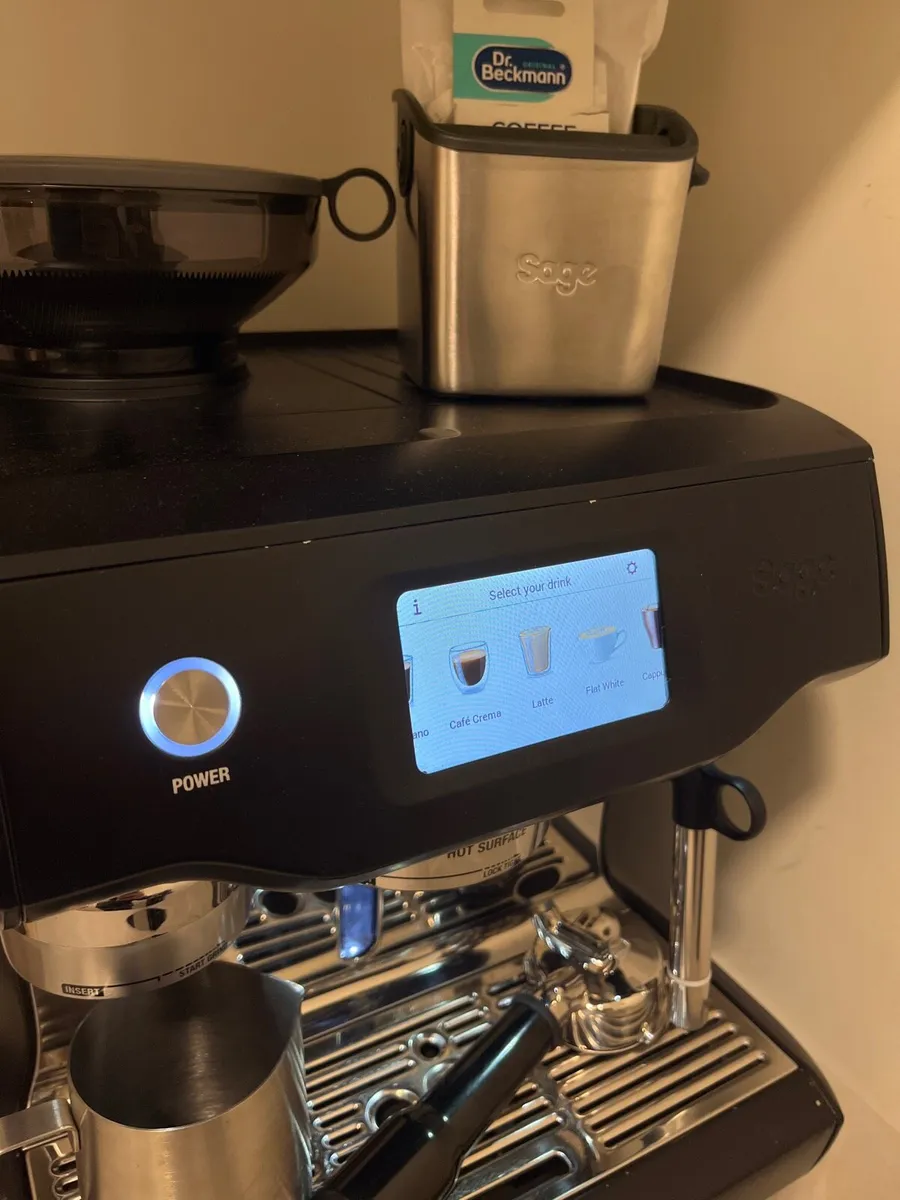 Sage Oracle Touch coffee machine - Image 3