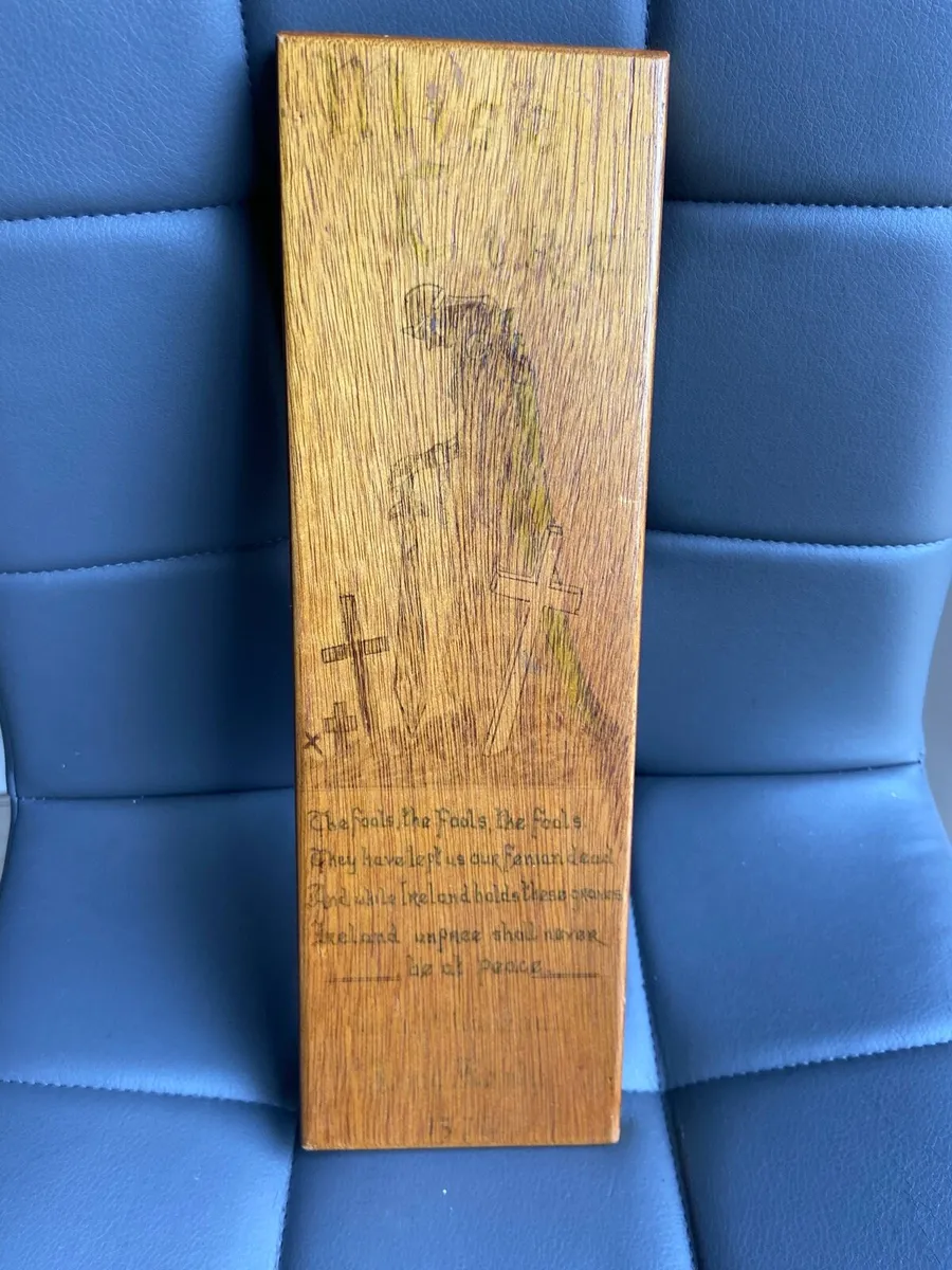 Long kesh plaque - Image 1