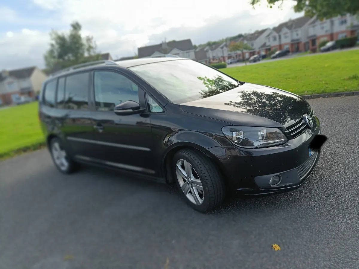 2015 VW Touran High Line Blue Motion 2.0L Diesel - Image 1
