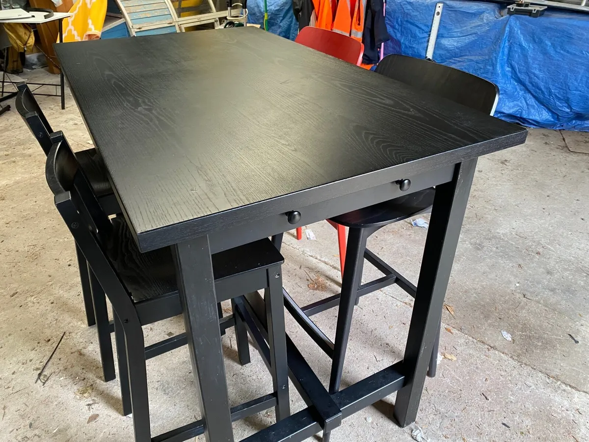 High table and chairs