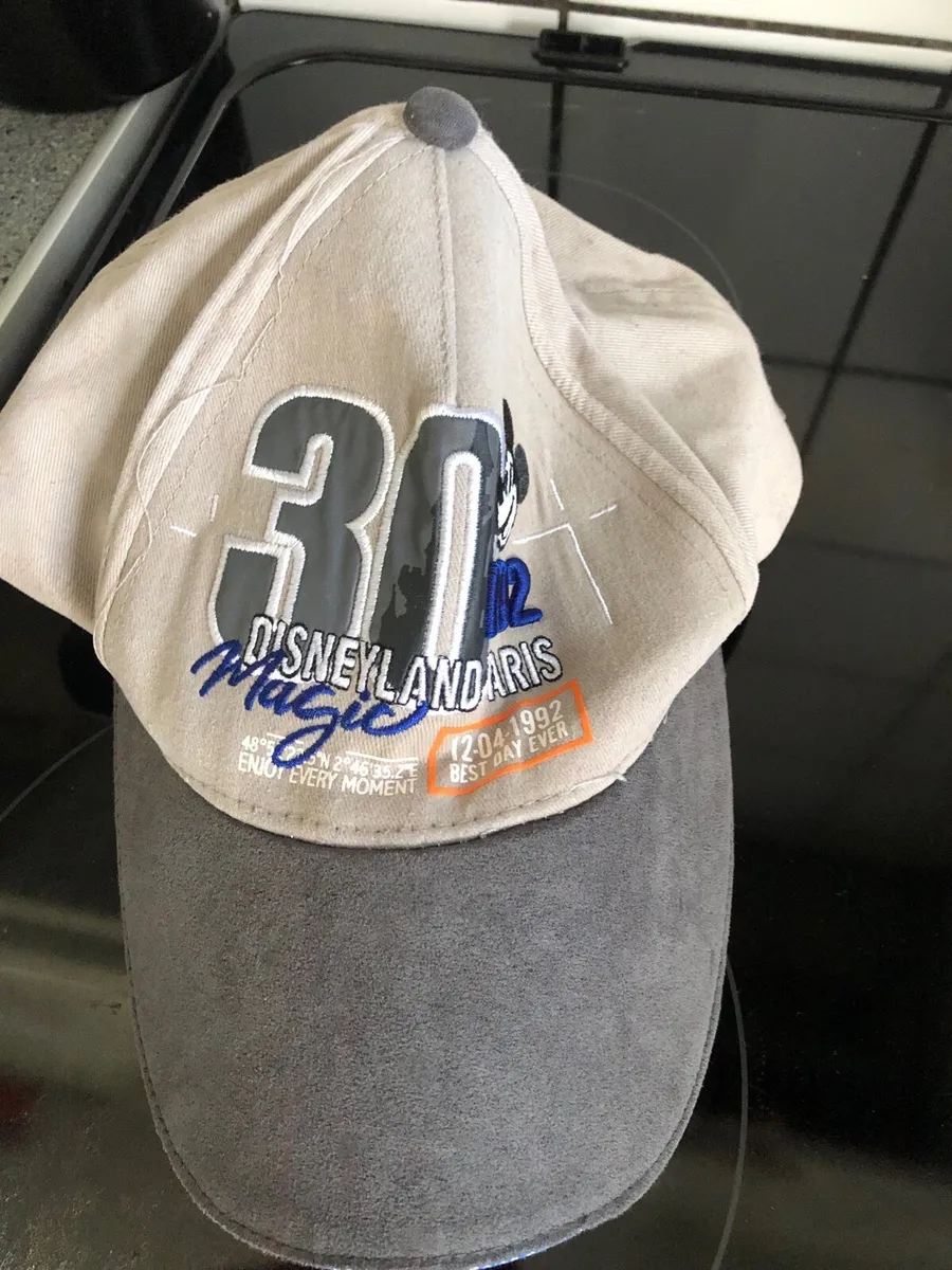 Mens Disney cap €10 - Image 4