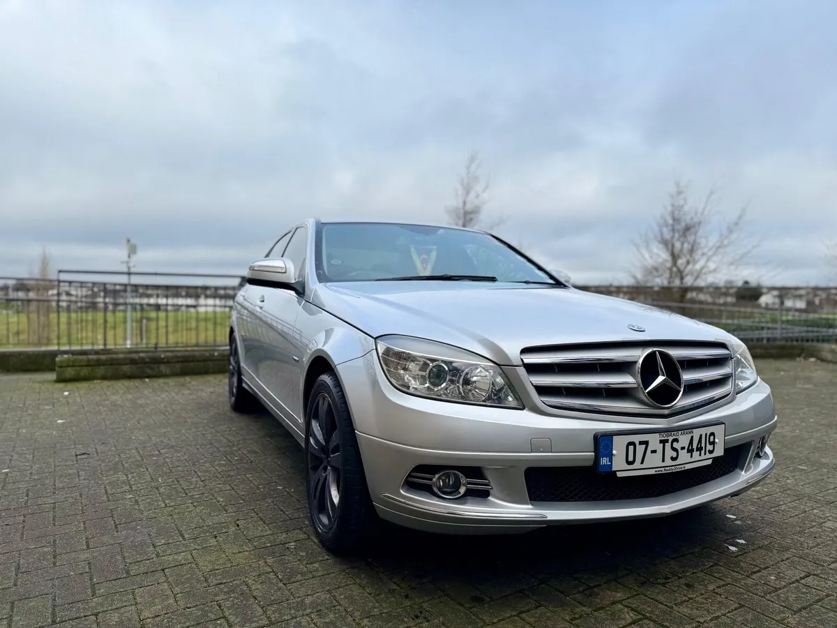 Mercedes C-class - Image 4