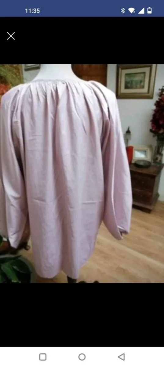 Ladies Pale pink top, new never worn. - Image 2