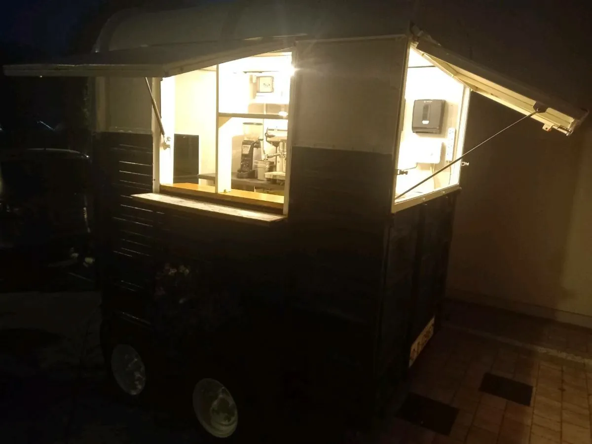 Horsebox Catering Trailer - Image 2