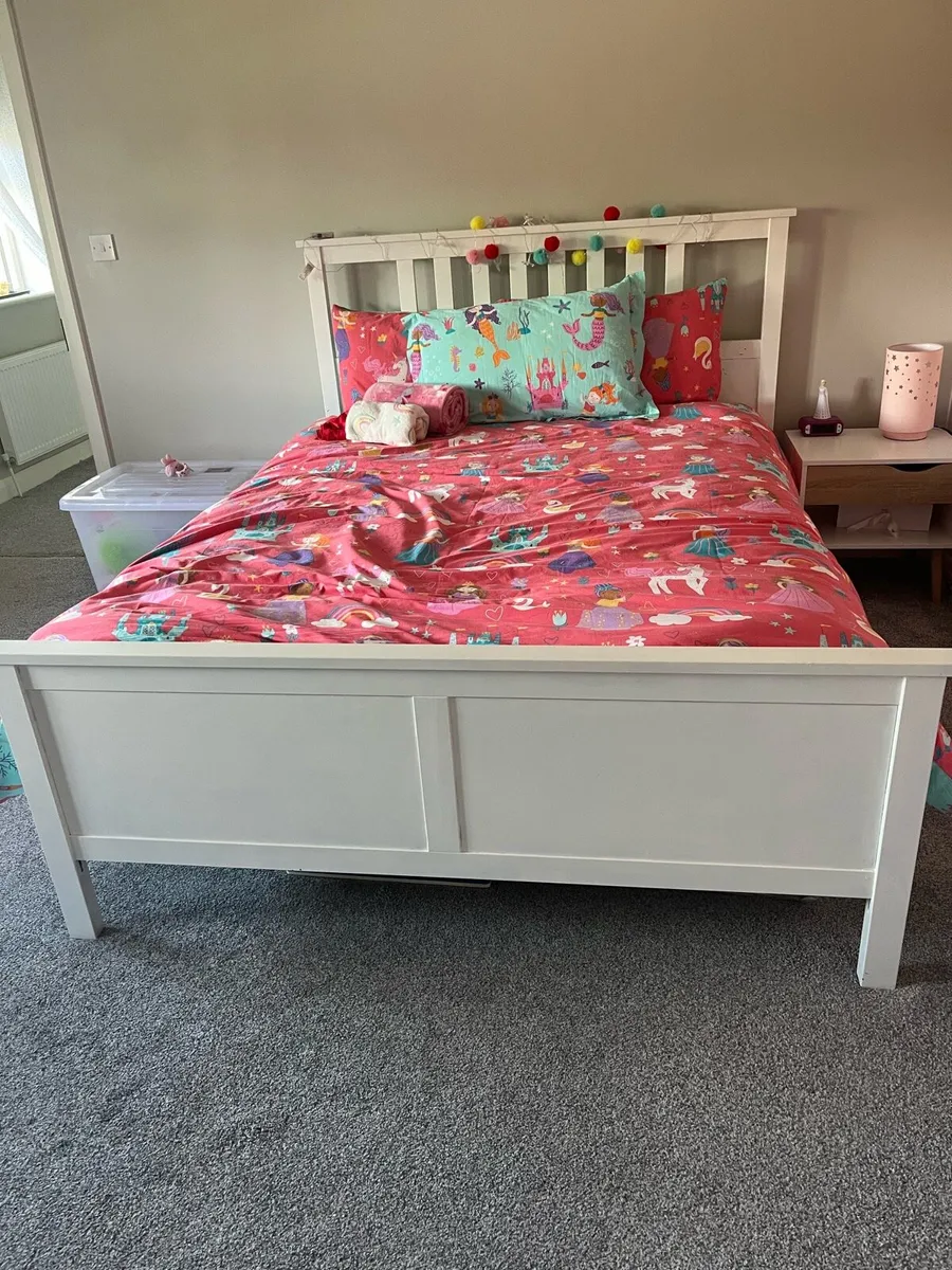 King Bed - Image 1