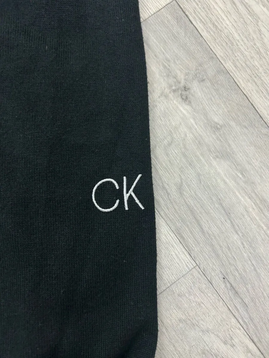 Calvin Klein Golf Lined Half Zip Jumper Mens M - Image 3