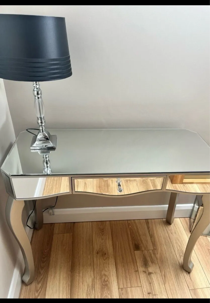 Mirror console table - Image 1