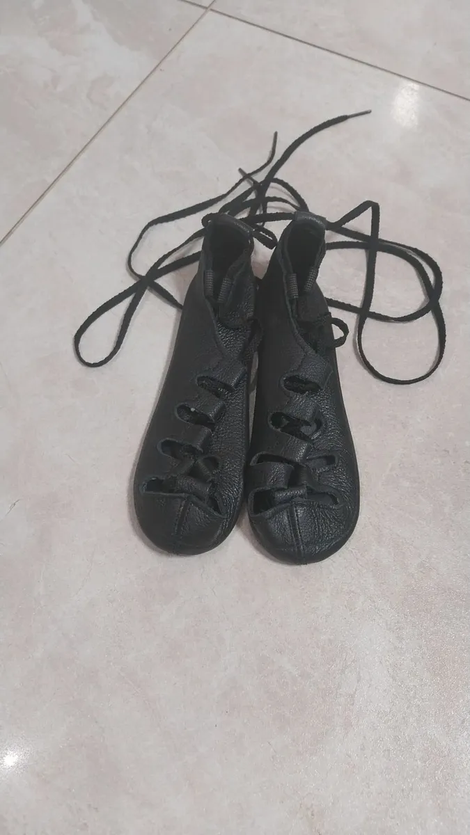 Size 1 irish dancing pumps