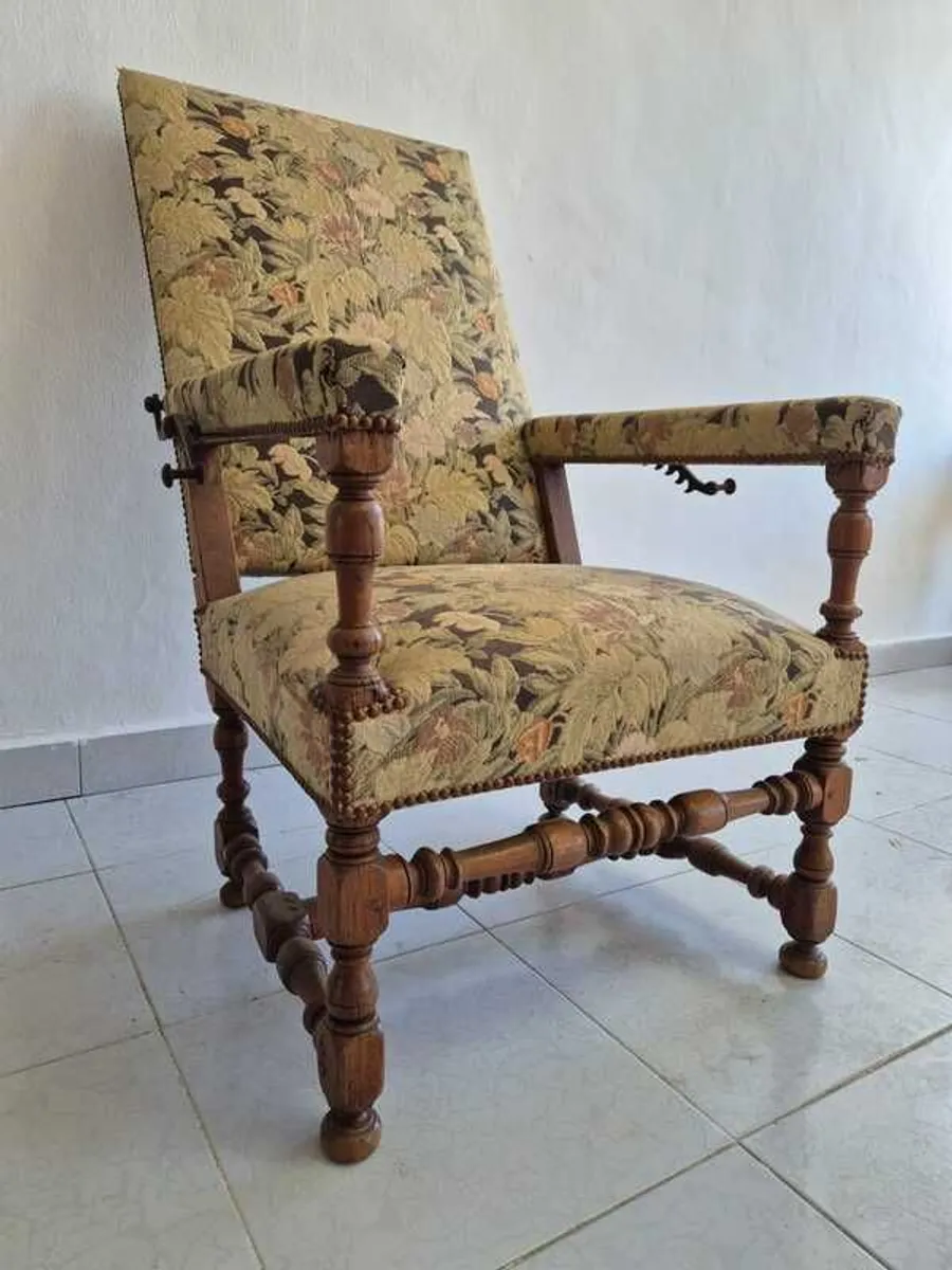 Louis XIV-Style Convertible Chair - Image 1