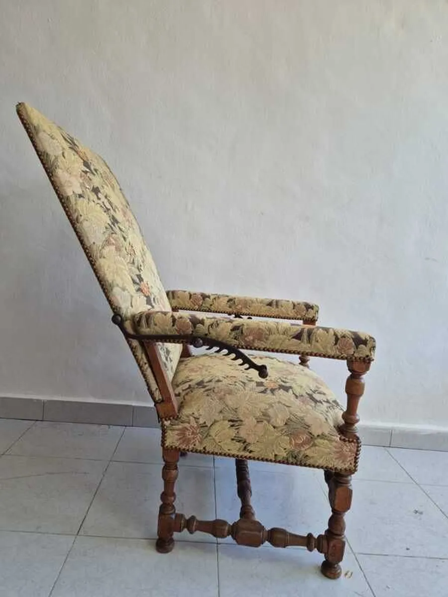 Louis XIV-Style Convertible Chair - Image 3