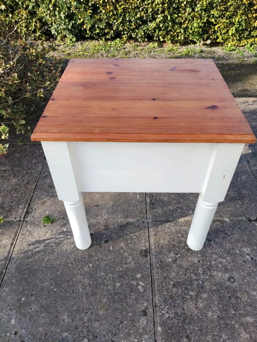 Pine Table - Image 1