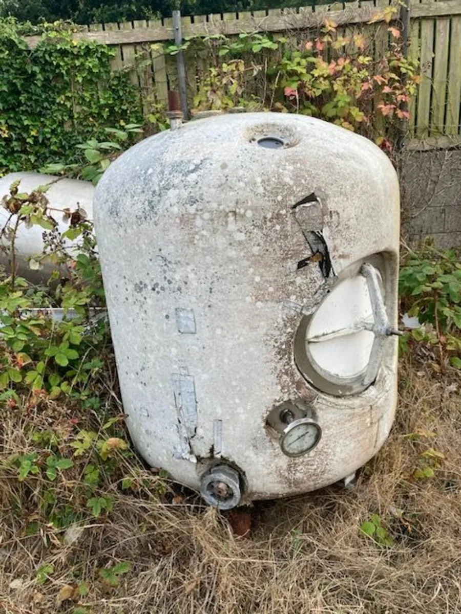 Stainless Steel Insulated Tank - Image 2