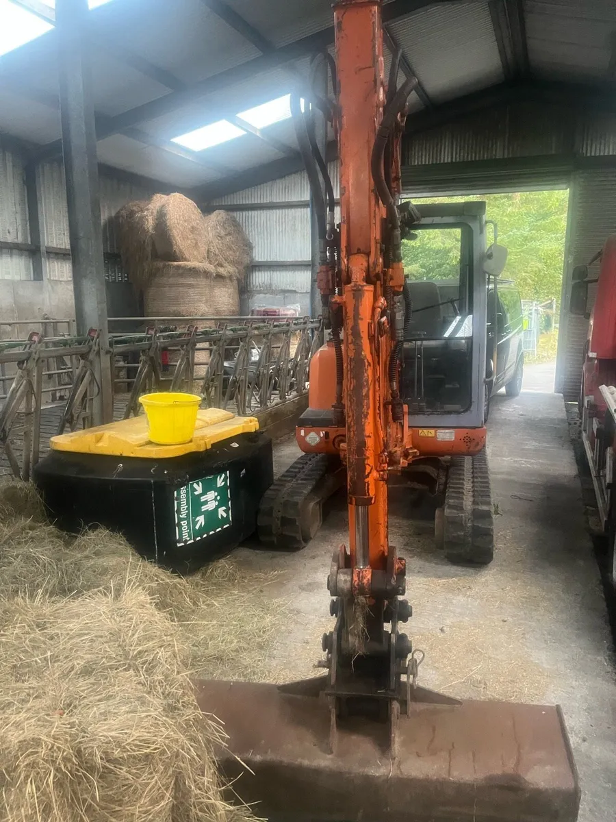 Hitachi ex30 - Image 1