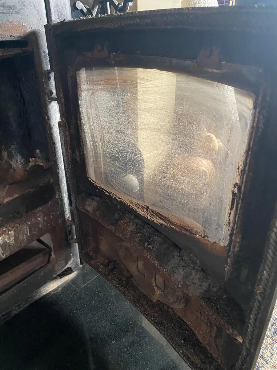Stove - Image 4