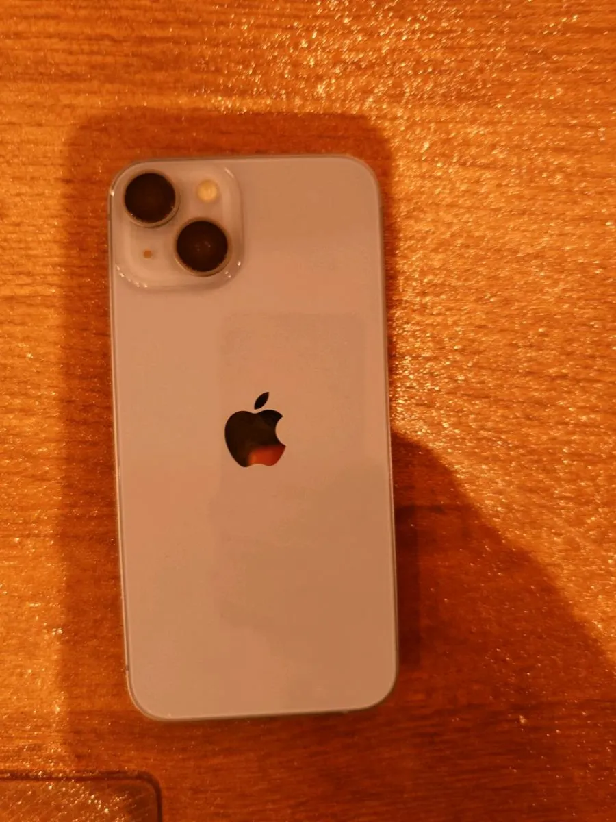 iPhone 14 - Image 3