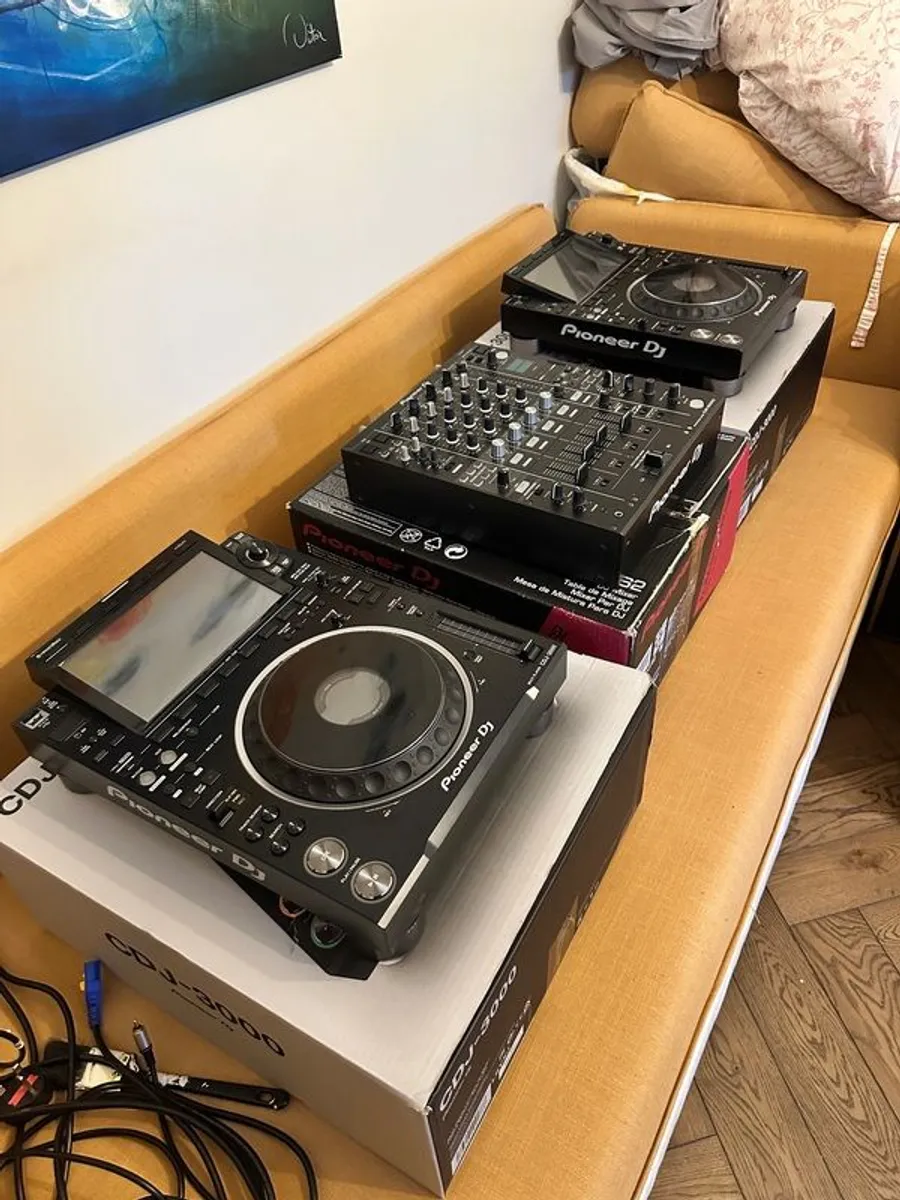 2 X Cdj 3000 - Image 1