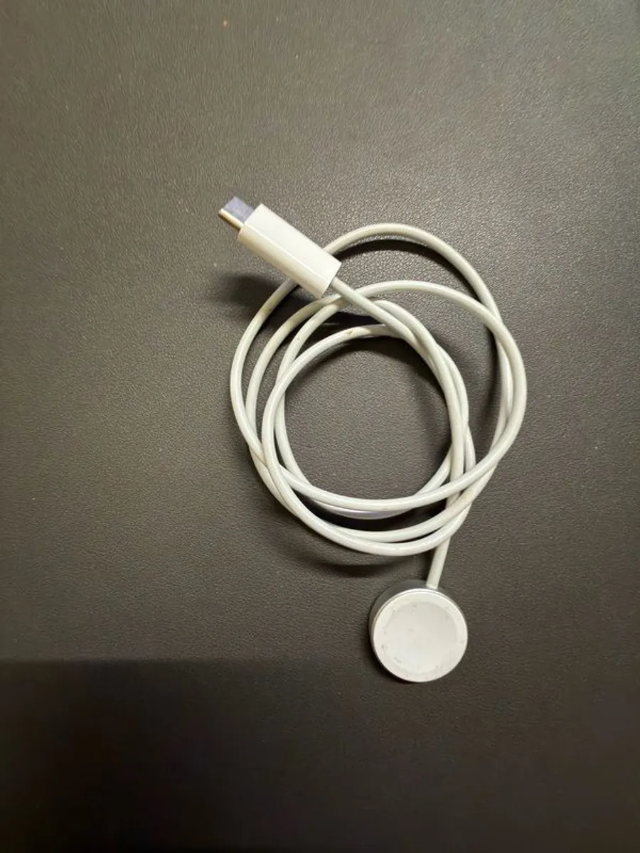 Apple Watch 8 - Image 3