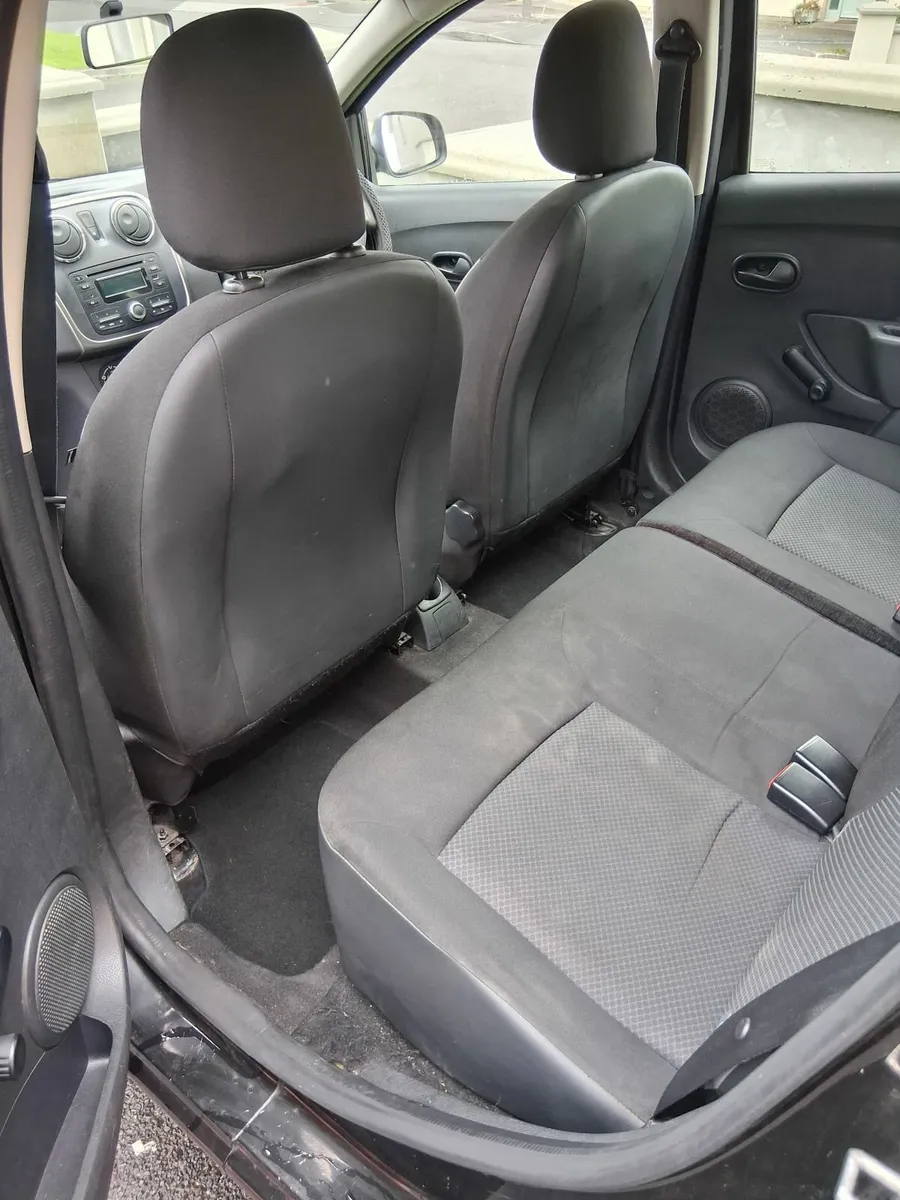 Dacia Logan 2016 - Image 1