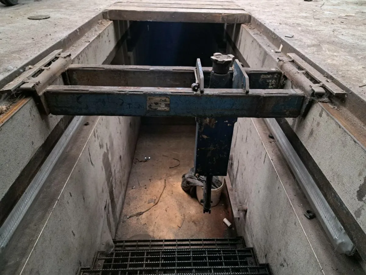 Pit jack - Image 2