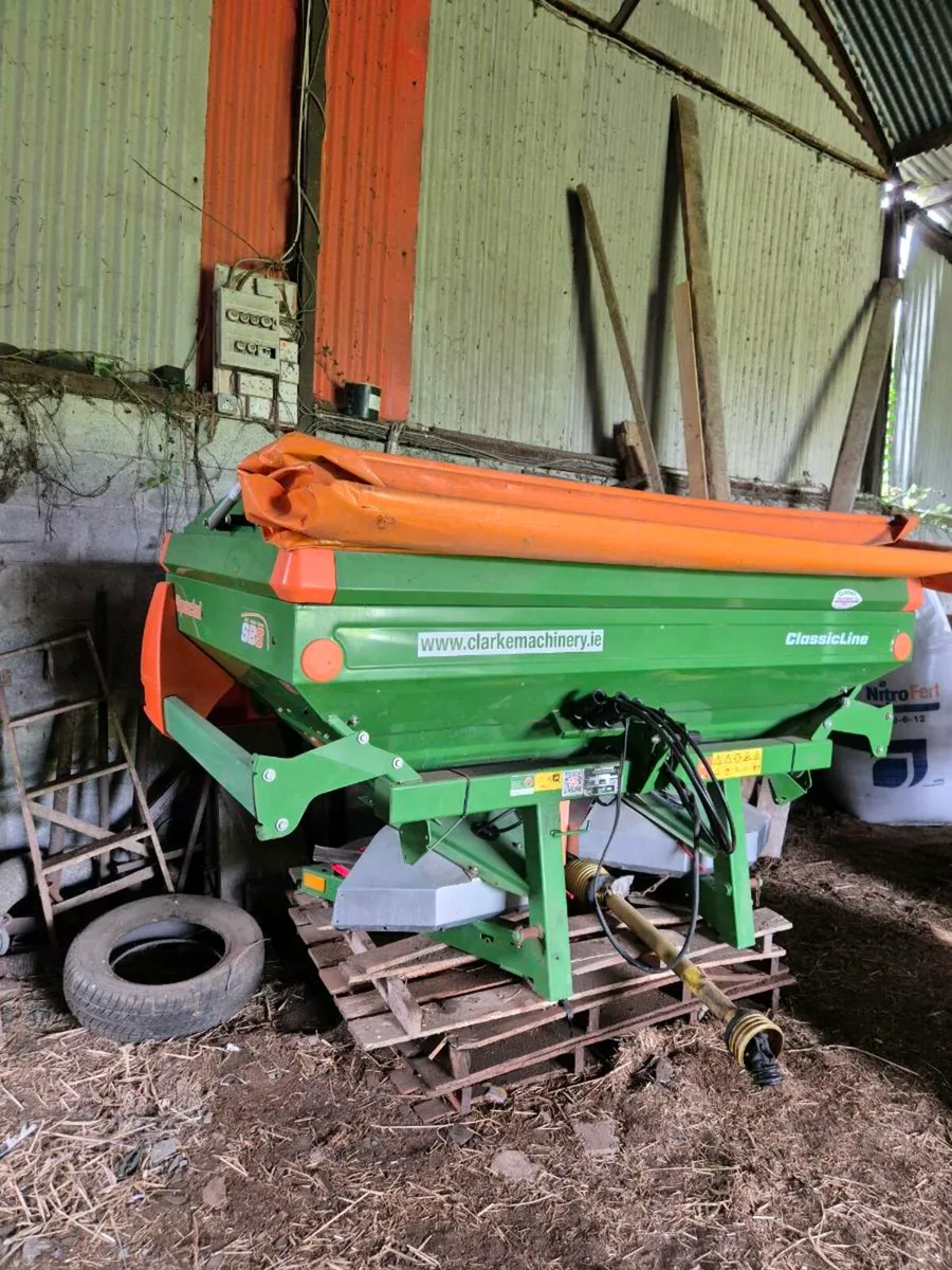 Amazone Fertiliser Spreader - Image 4