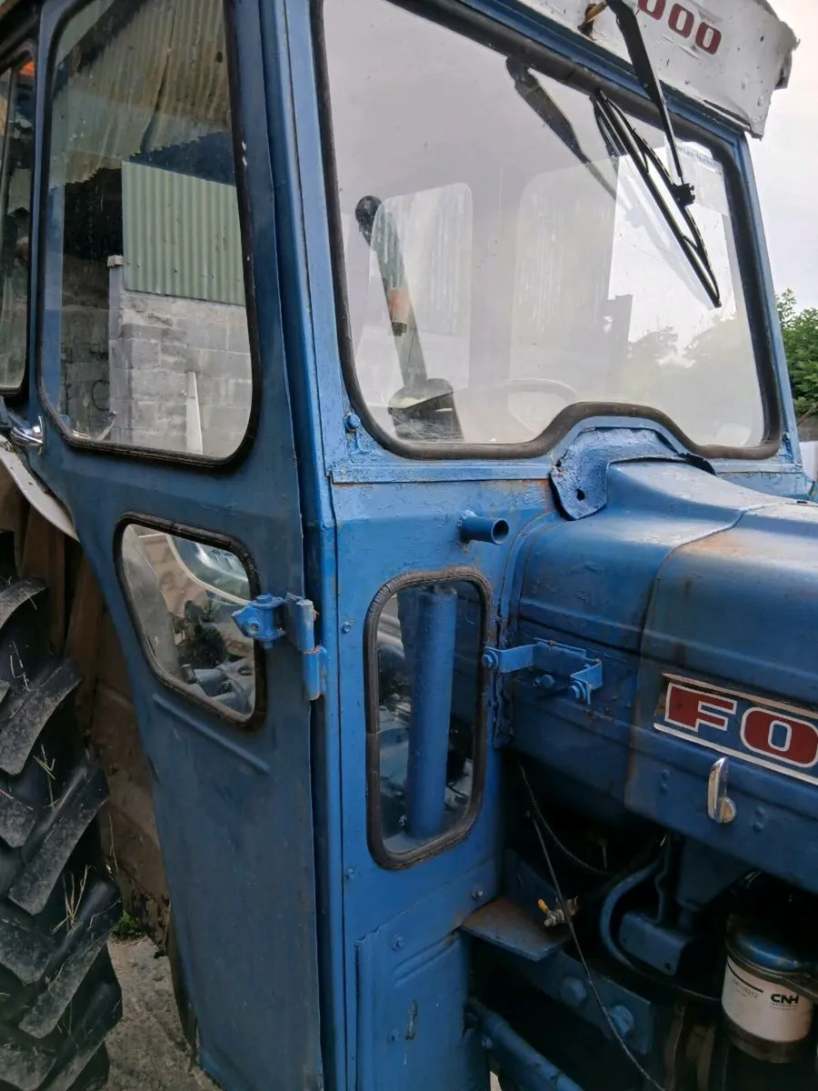 Ford 2000 - Image 4