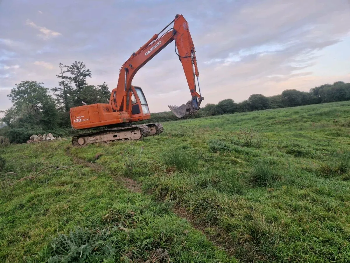 Excavator Daewoo 130 - Image 2