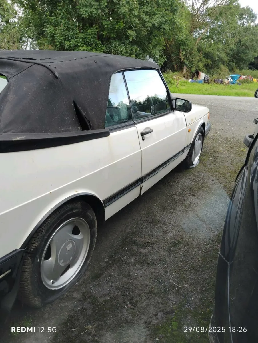 Saab 900i - Image 3