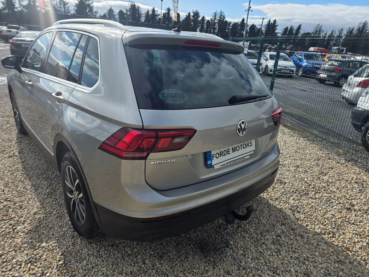 Volkswagen Tiguan 2017 - Image 3