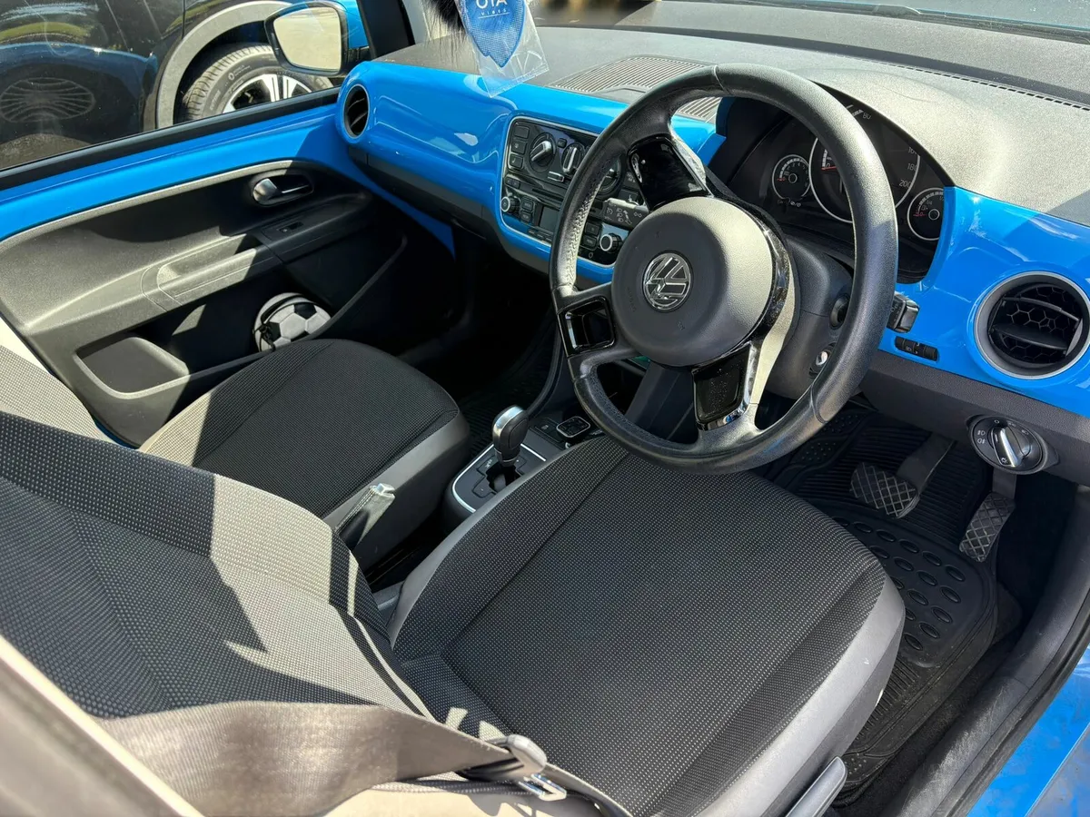 2014 VOLKSWAGON UP AUTOMATIC PETROL - Image 4