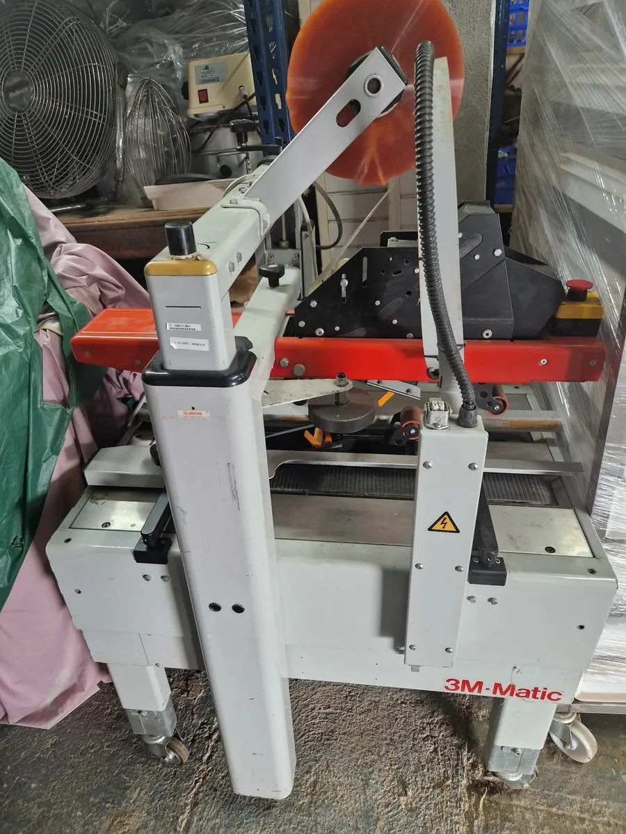 Box taping machine - Image 2