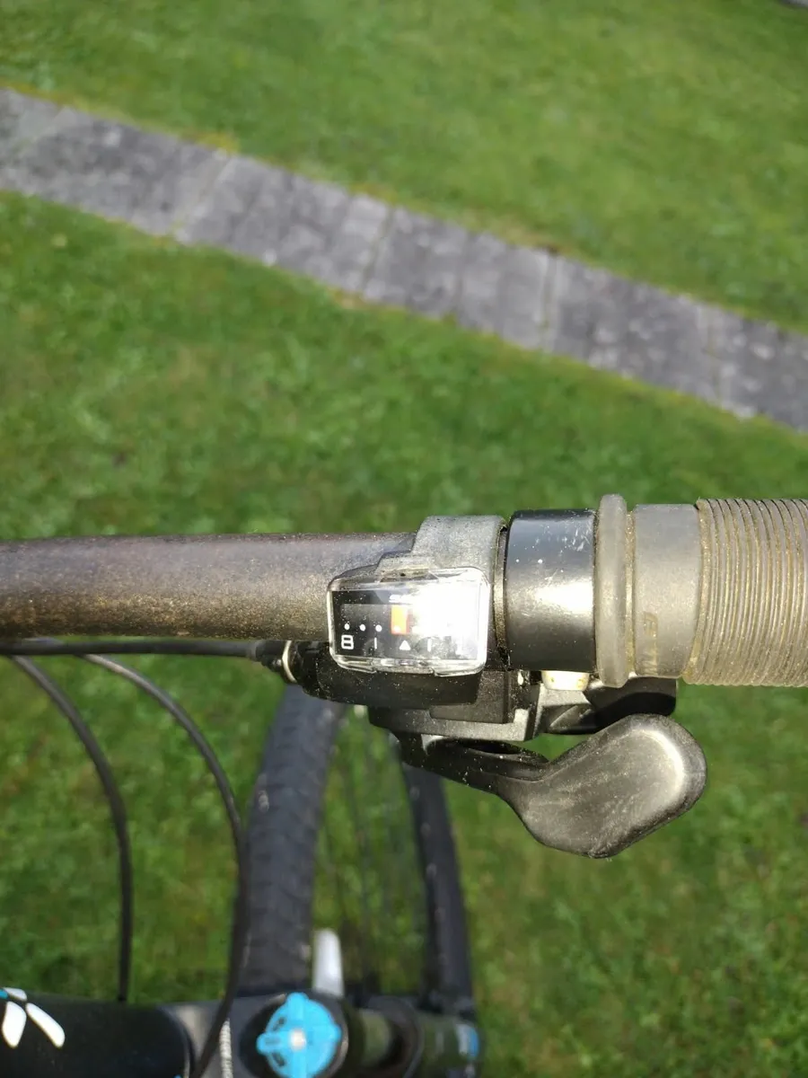 Rockrider 520 mountain bike - Image 2