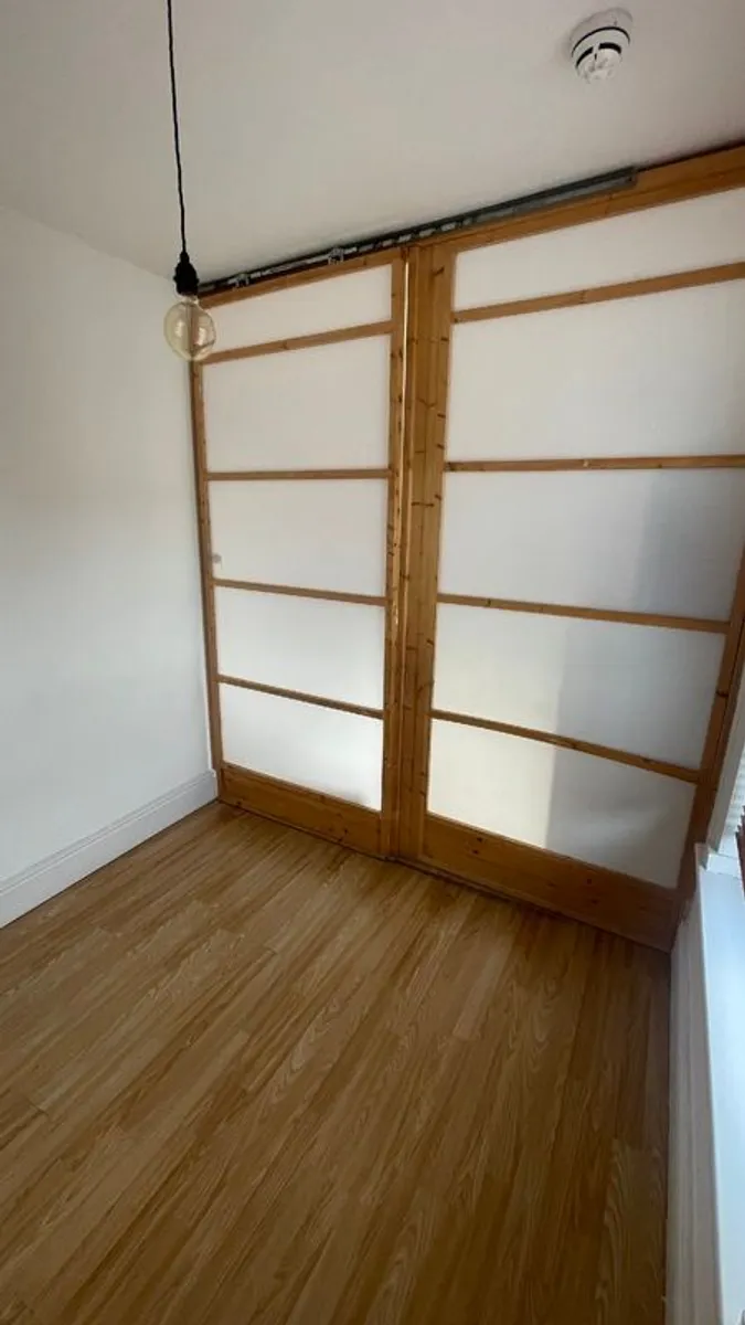 Beauty rooms for rent - Image 2