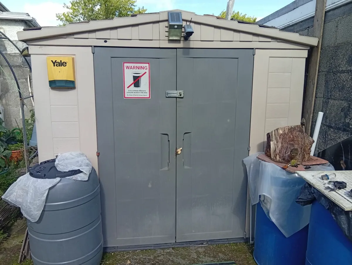 Quality Pvc Keter Garage Storage 8x8ft - Image 1