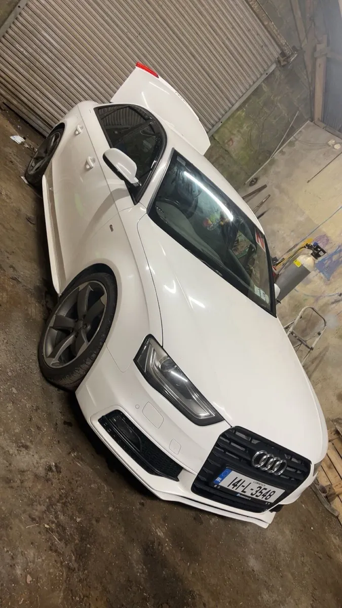 Audi A4 Sline Black edition 2014 - Image 4