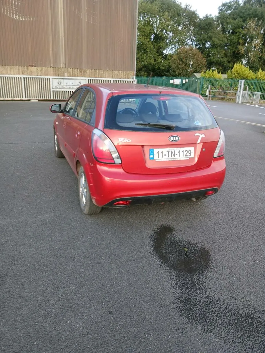 2011 kia rio - Image 2