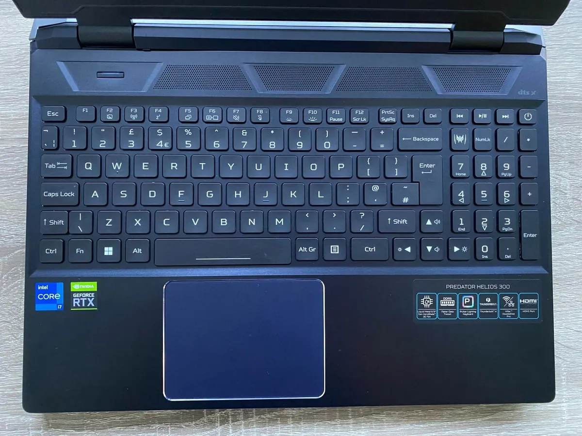 Acer Predator Helios 300 - RTX 3080 Gaming Laptop - Image 4